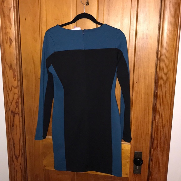 Romeo and Juliet Couture | Bodycon Dress - Picture 2 of 3